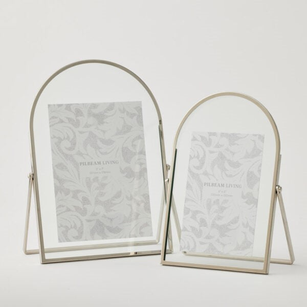 Akira 4x6 Photo Frame- Silver