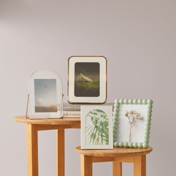 Akira 4x6 Photo Frame- Silver