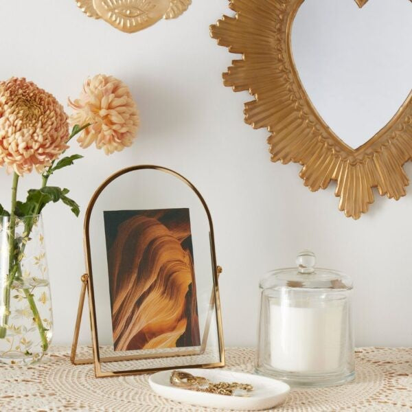 Akira 5x7 Gold Photo Frame