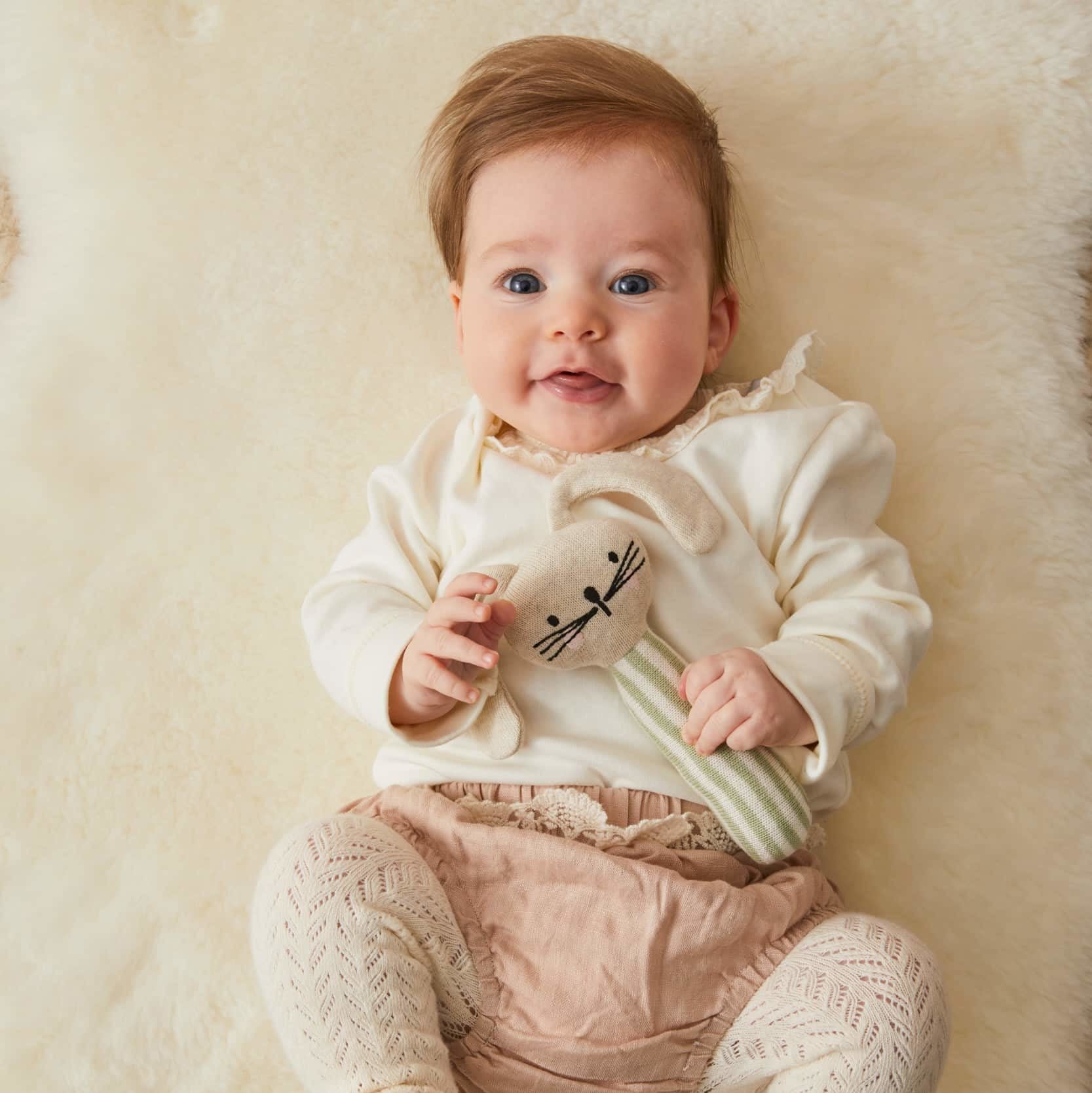 Spectacular Evie Rattle