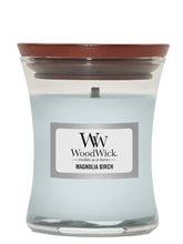 Load image into Gallery viewer, Woodwick Medium Candle Magnolia Birch
