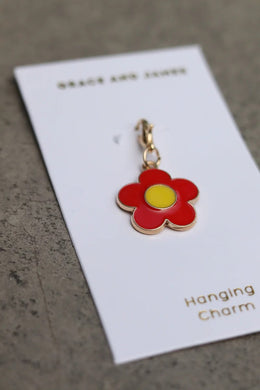 Grace & James - Hanging Charm Daisy Red/yellow 
