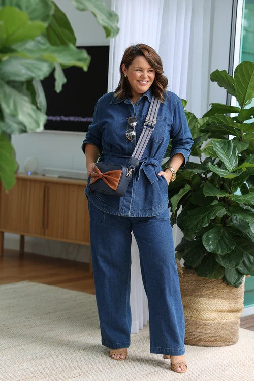 Sally Bow - Navy & Tan Bow 