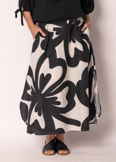 Aloura Skirt In Cream [siz:l]