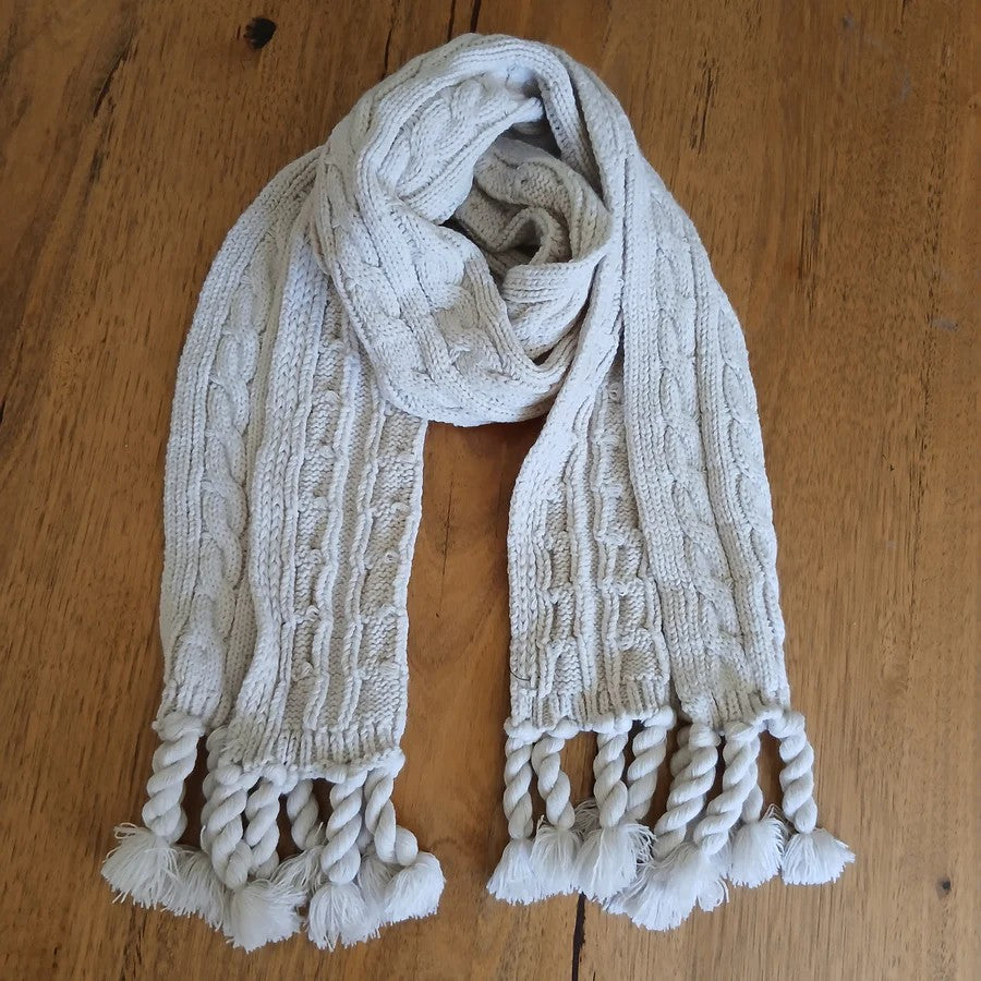 Scarf Knitted With Tassels