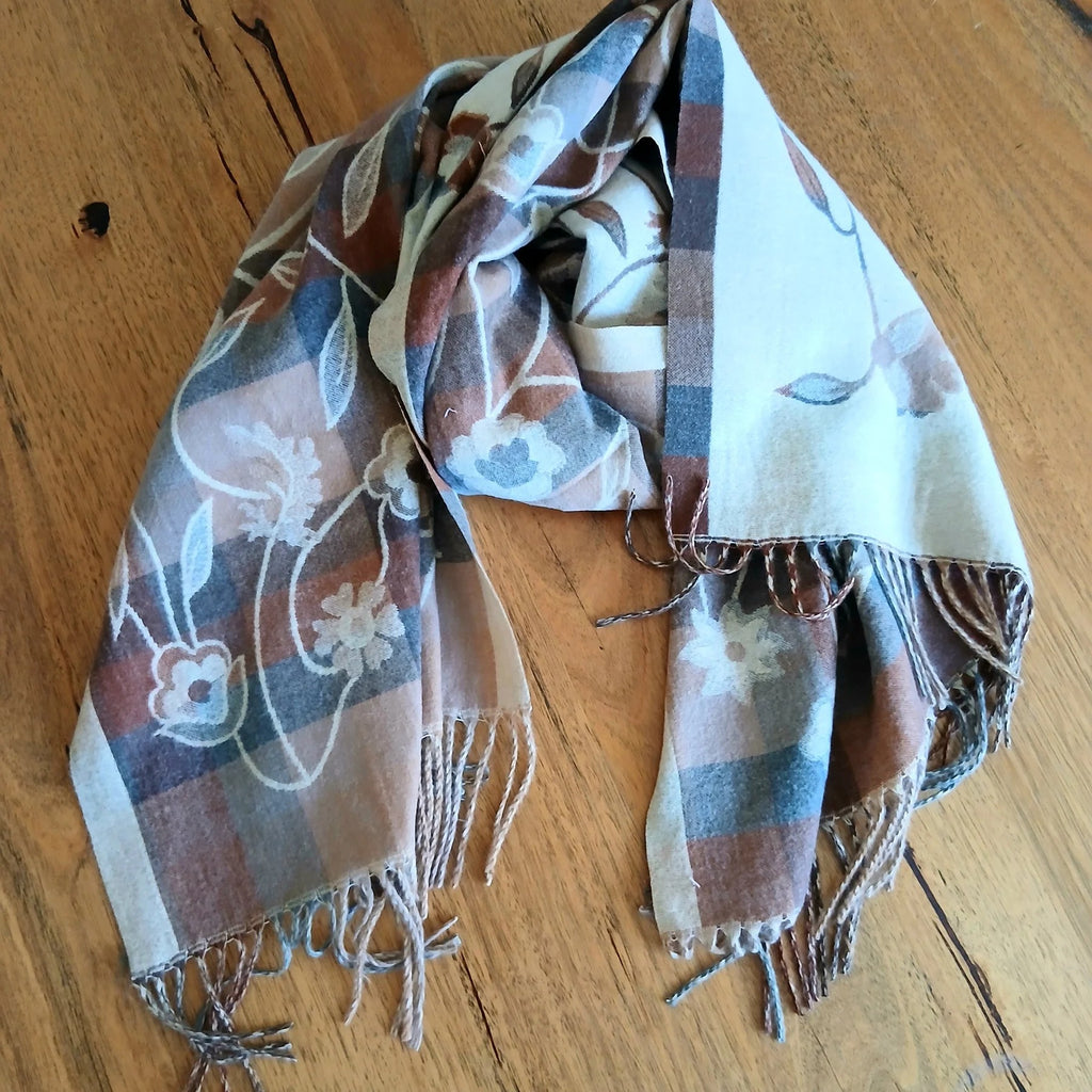 Scarf - Soft Floral [col:ivory]