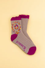 Load image into Gallery viewer, A-z Ankle Socks- Q
