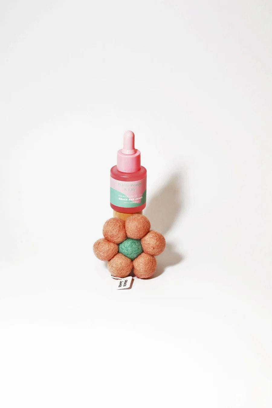 Grace & James - White Peach & Lily 