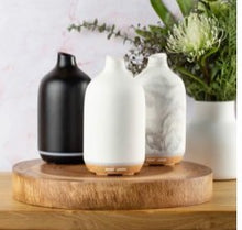 Load image into Gallery viewer, Aroma -dune Aromatherapy Diffuser White
