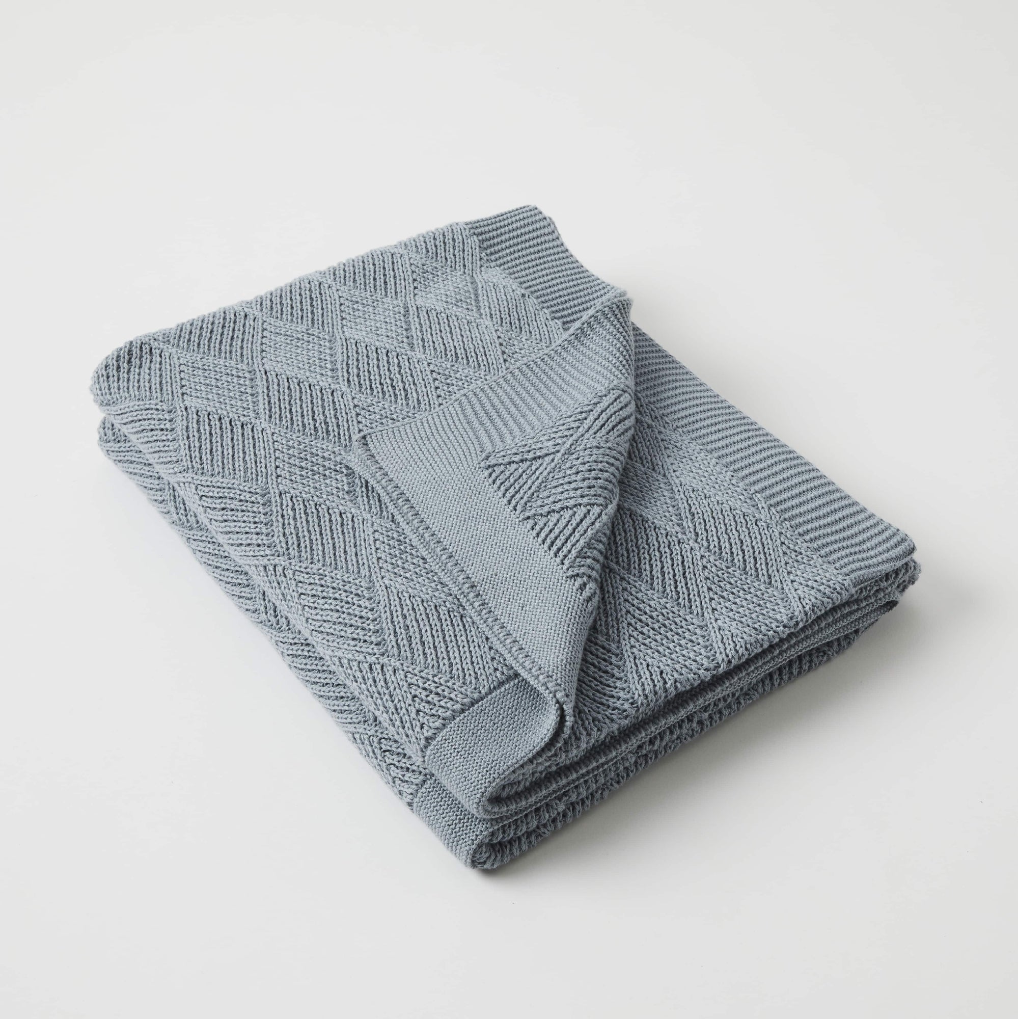 Minetta Throw