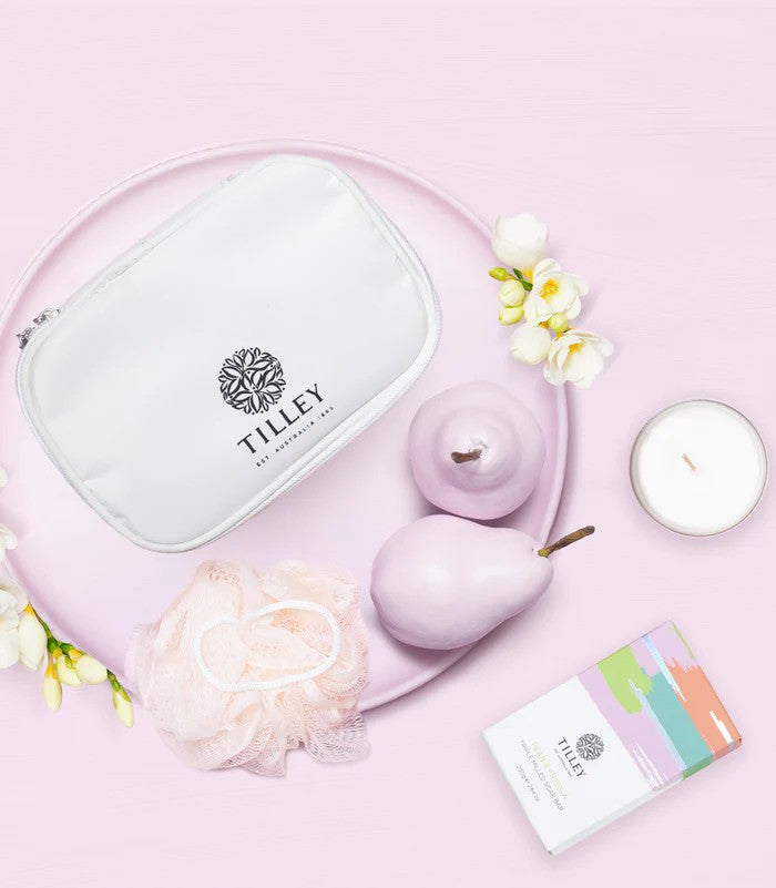 Tilley Pamper Set Pear & Freesia Candle, Soap & Loofah 