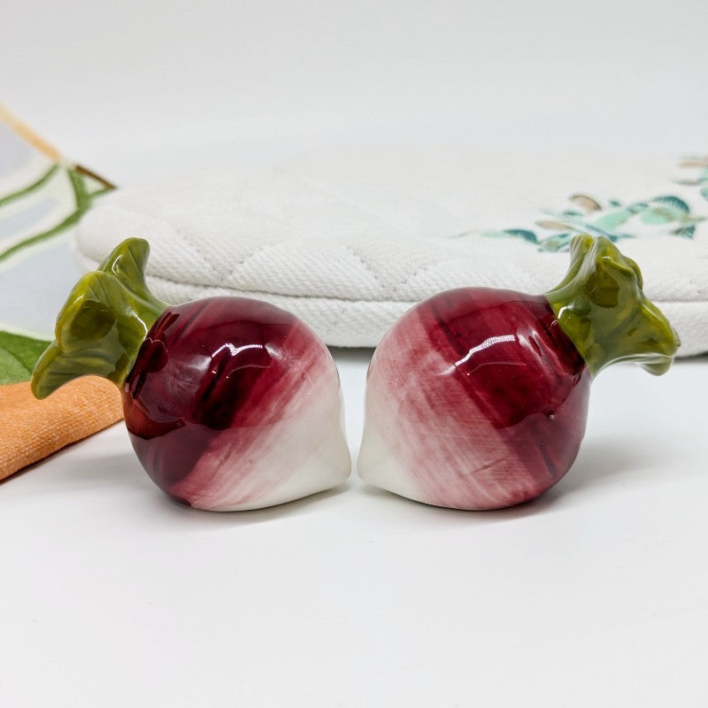 Salt & Pepper Shaker - Patch Radish
