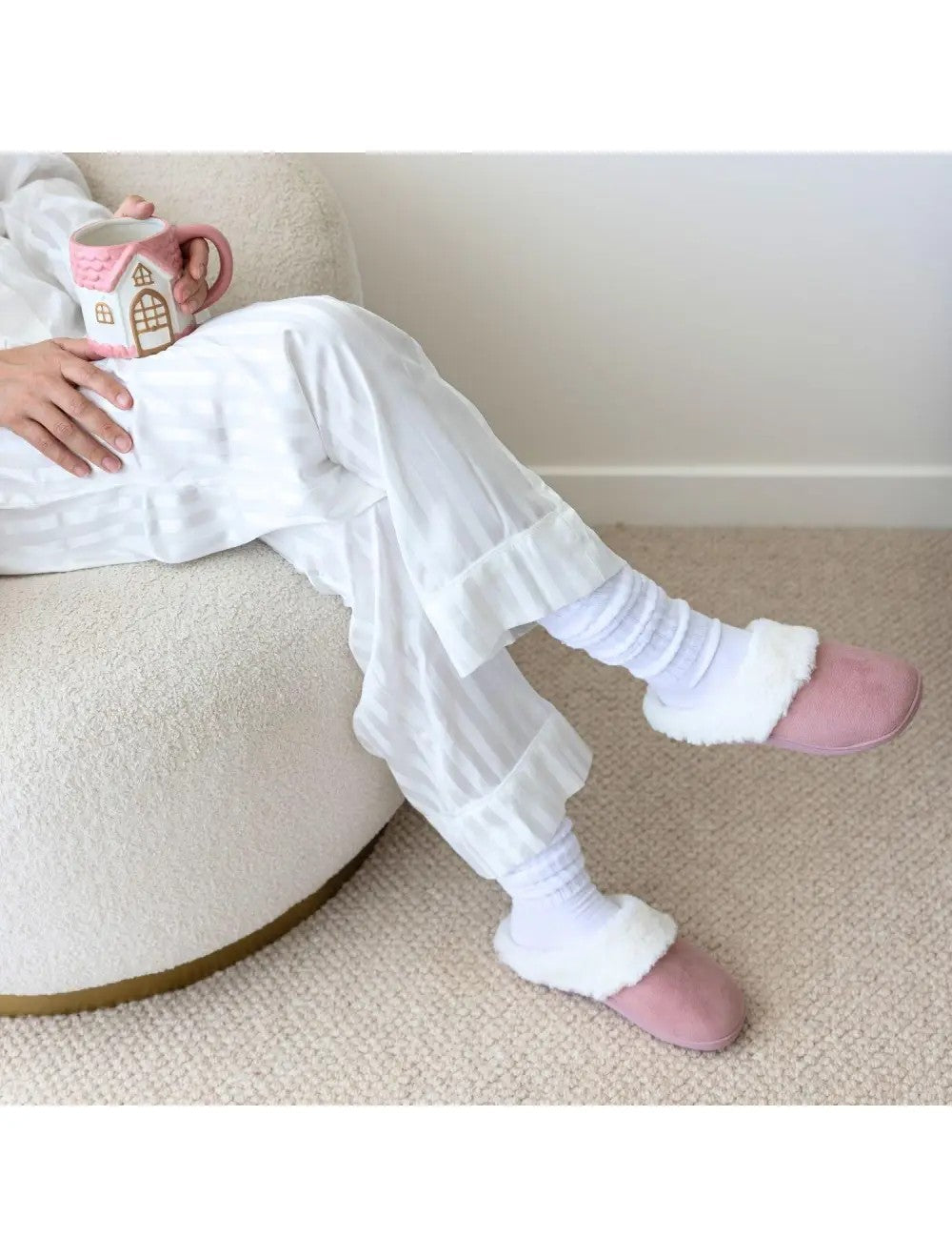 Snuggups Women's Slide Pink Suede [siz:37-38]