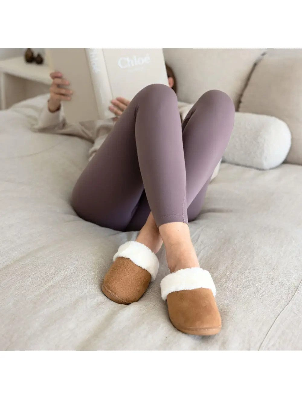 Snuggup's Women's Slide Chestnut Suede [siz:35-36]