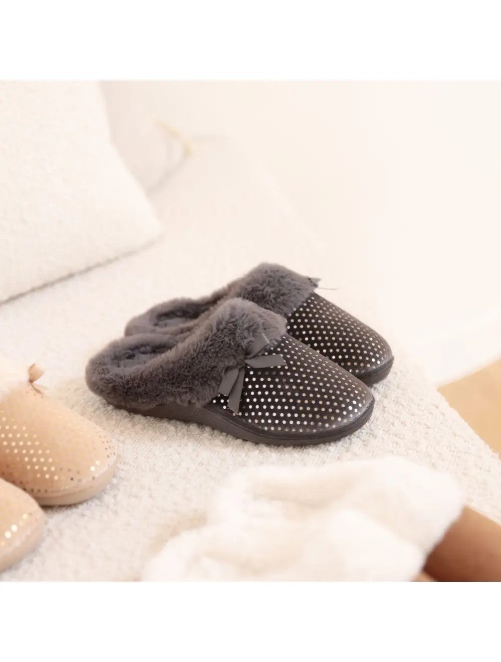 Snuggups Women's Slide Grey Metallic [siz:35-36]