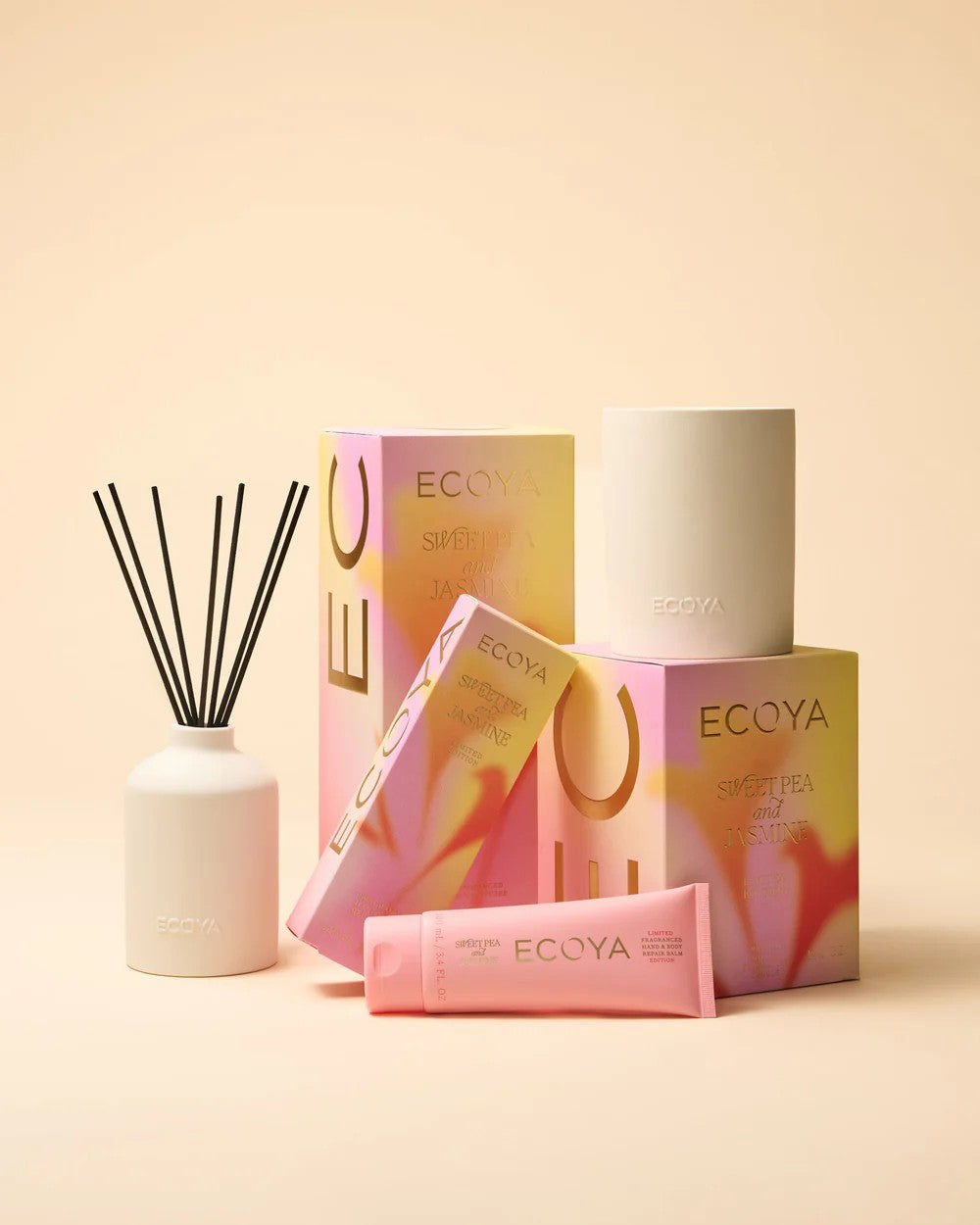 Ecoya Sweet Pea & Jasmine Ceramic Madison Candle