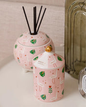 Load image into Gallery viewer, Moss St. Pink Sugar Ceramic Diffuser 350ml
