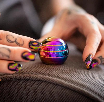 Kaiko Gyroscope Spinning Desktop Fidget [col:oil Slick]