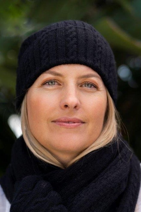 Beanie Louise Cable Black