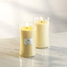 Load image into Gallery viewer, Vanilla Bean WoodWick Large Candle
