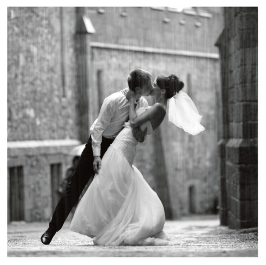 Card - Newlywed Couple Kissing In The Rain
